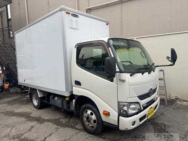 2017 Toyota Dyna Truck