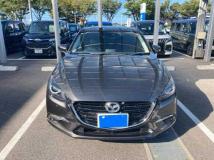 2018 Mazda Axela