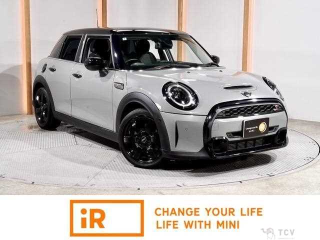 2022 BMW MINI