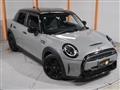2022 BMW MINI