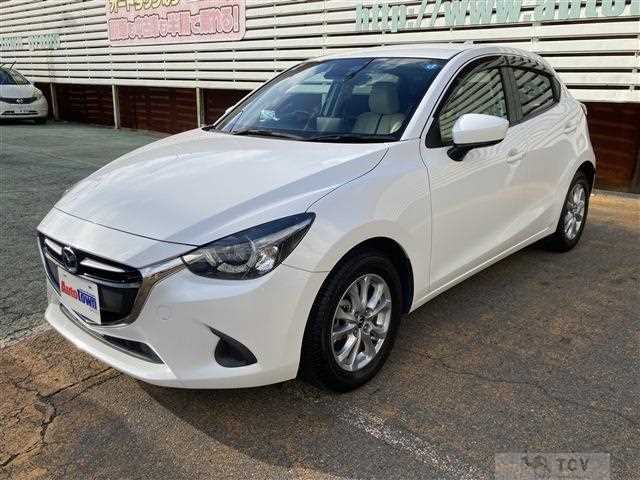 2016 Mazda Demio
