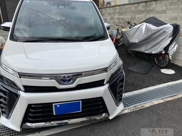 2021 Toyota Voxy