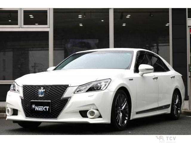 2014 Toyota Crown Hybrid
