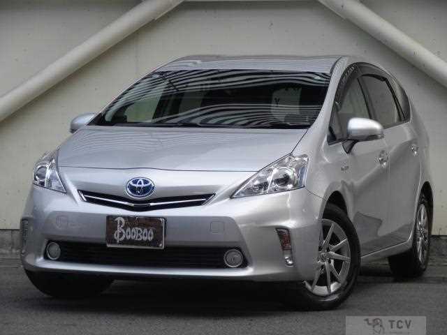 2013 Toyota PRIUS α