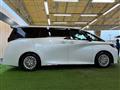 2023 Toyota Vellfire