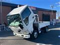2016 Isuzu Elf Truck