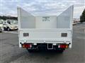 2020 Isuzu Elf Truck