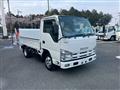 2014 Isuzu Elf Truck