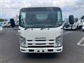 2014 Isuzu Elf Truck