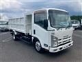 2014 Isuzu Elf Truck