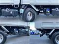 2020 Isuzu Elf Truck