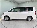2010 Toyota Noah