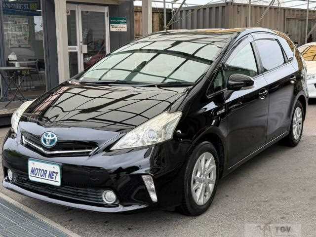 2014 Toyota PRIUS α
