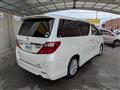 2013 Toyota Alphard G