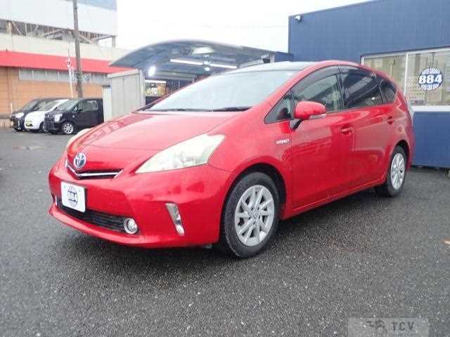 2013 Toyota PRIUS α