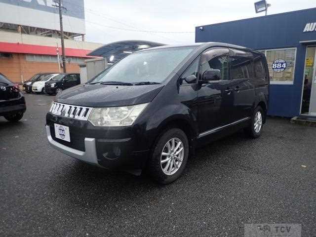 2013 Mitsubishi Delica D5
