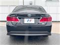2013 Toyota Crown Hybrid