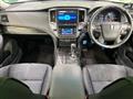2013 Toyota Crown Hybrid