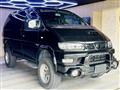 2000 Mitsubishi Delica Spacegear