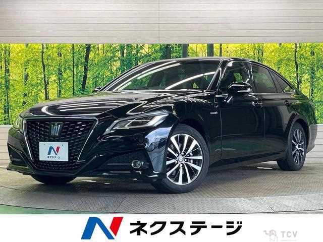 2019 Toyota Crown Hybrid