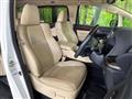 2015 Toyota Alphard Hybrid