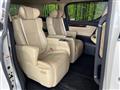 2015 Toyota Alphard Hybrid