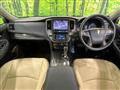 2013 Toyota Crown Hybrid