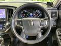 2013 Toyota Crown Hybrid
