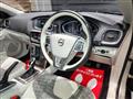 2017 Volvo V40