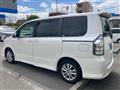 2011 Toyota Voxy