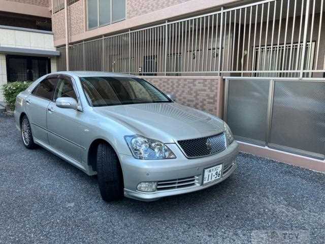 2004 Toyota Crown