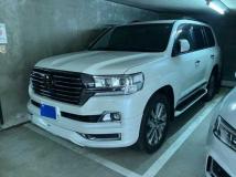 2018 Toyota Land Cruiser
