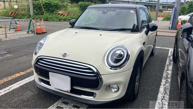 2019 BMW MINI