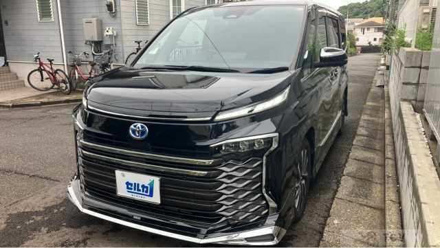 2024 Toyota Voxy