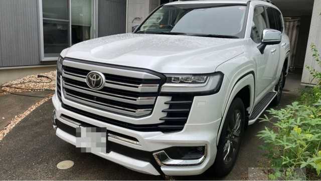 2025 Toyota Land Cruiser