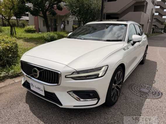 2023 Volvo V60