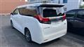 2017 Toyota Alphard Hybrid