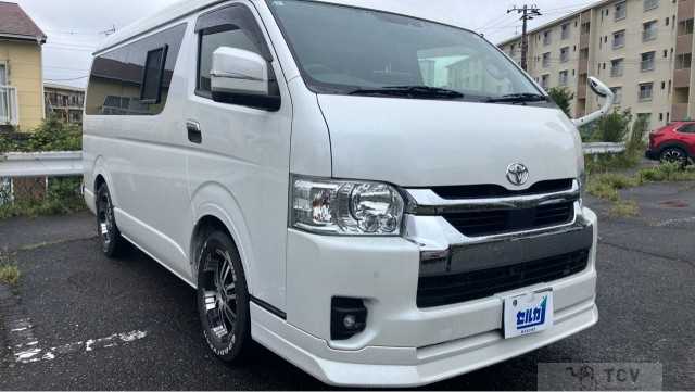 2022 Toyota Hiace Wagon