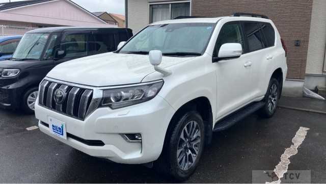 2023 Toyota Land Cruiser Prado