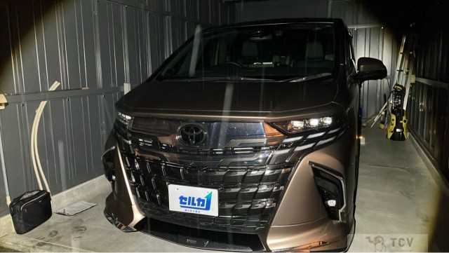 2026 Toyota Alphard Hybrid