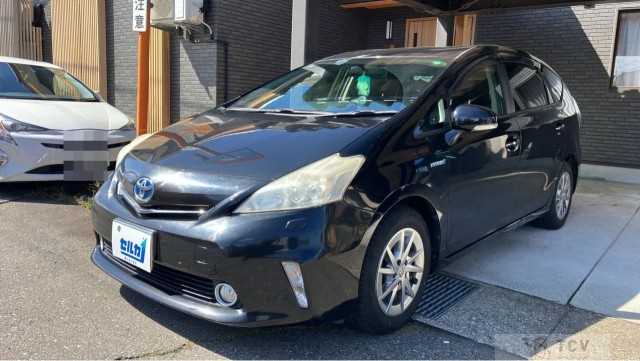 2013 Toyota PRIUS α