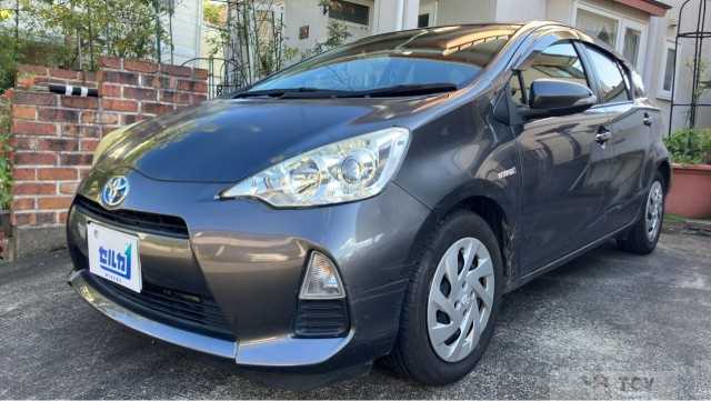 2012 Toyota AQUA