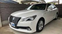 2013 Toyota Crown Hybrid