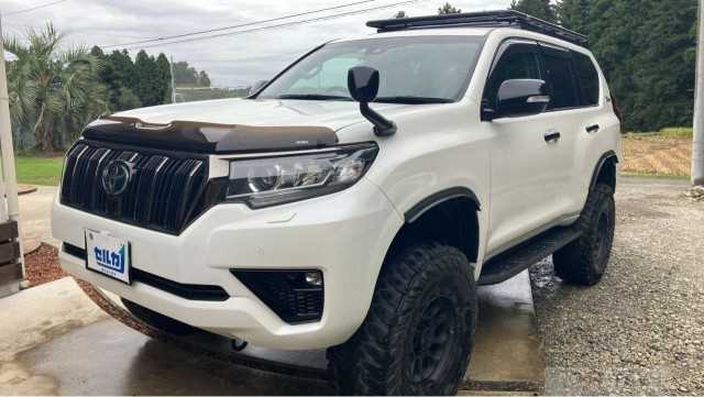 2021 Toyota Land Cruiser Prado
