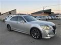 2014 Toyota Crown