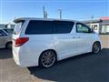 2013 Toyota Vellfire