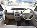 2011 Daihatsu Tanto