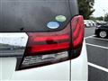 2015 Toyota Alphard Hybrid