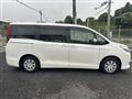2016 Toyota Noah