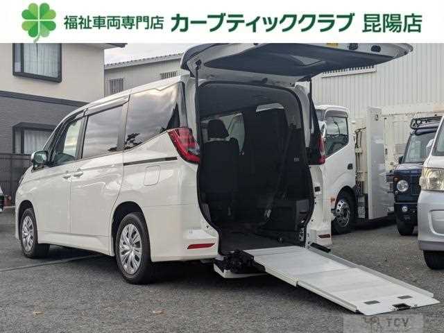 2025 Toyota Noah